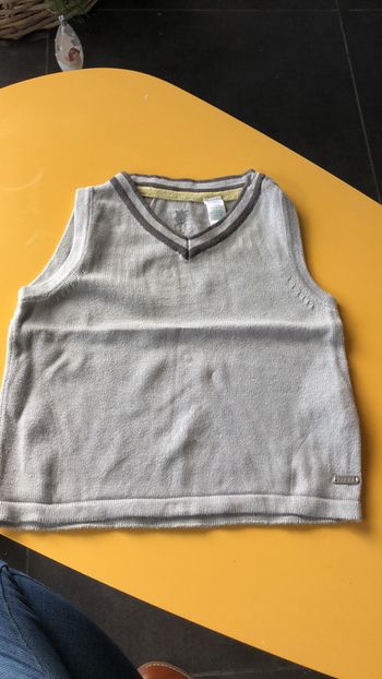 Pull sans manche 6 mois 67cm