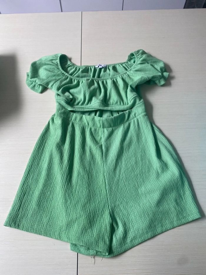 Très belle combinaison vert été