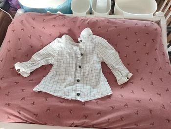 Chemisier kiabi taille 6 mois