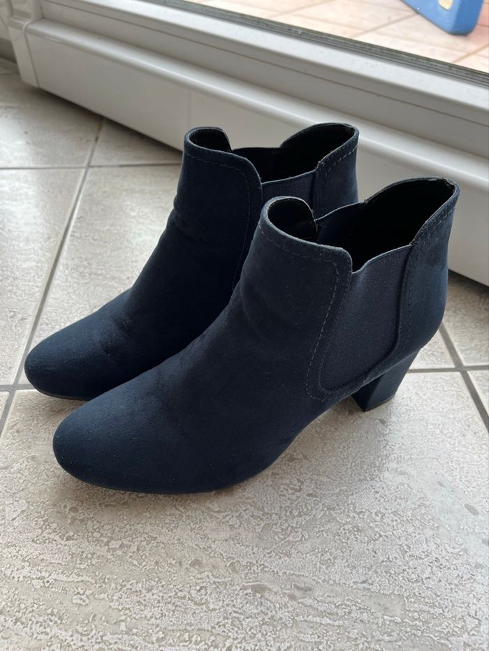 Bottines en suédine bleu marine