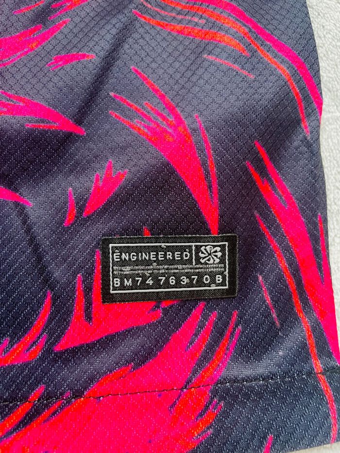 Maillot concept foot Barça noir et rouge  dragon taille M - photo numéro 8