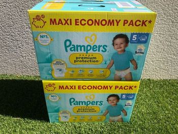 Lot 2 cartons couchés  Pampers protection premium taille 5