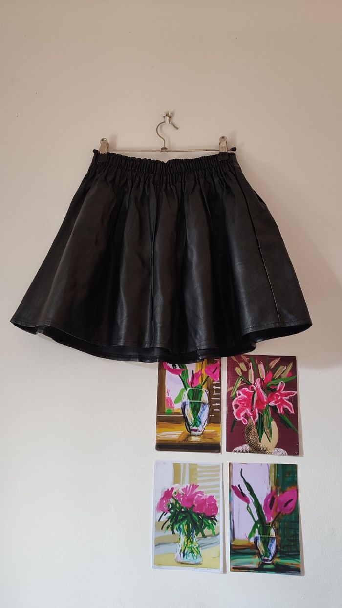 Jupe faux cuir XS - photo numéro 2