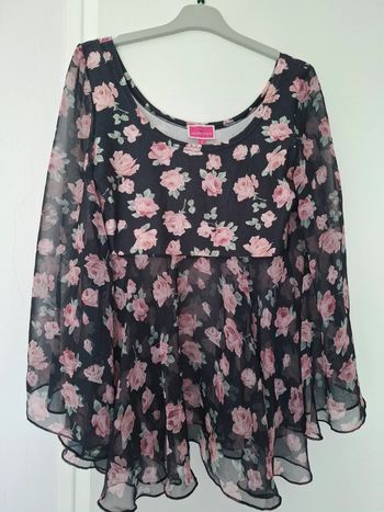 Haut fleuri roses taille 2