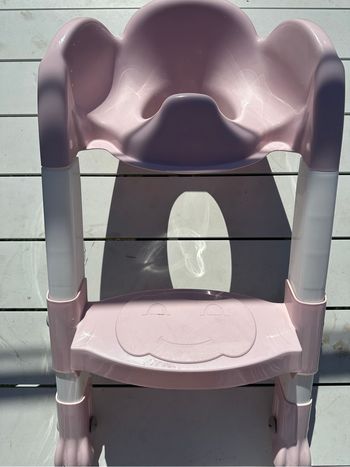 Réhausseur toilette