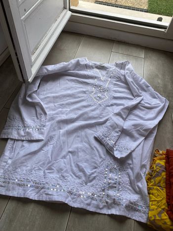 Tunique, blanche, taille unique