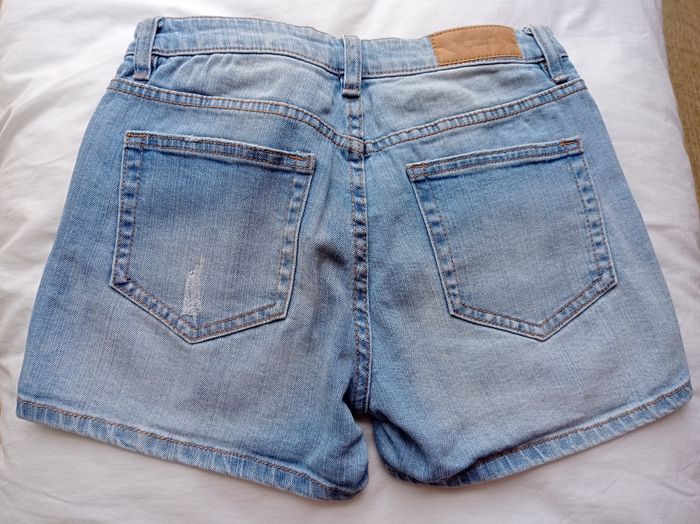 SHORT JEAN PULL&BEAR Femme. - photo numéro 2