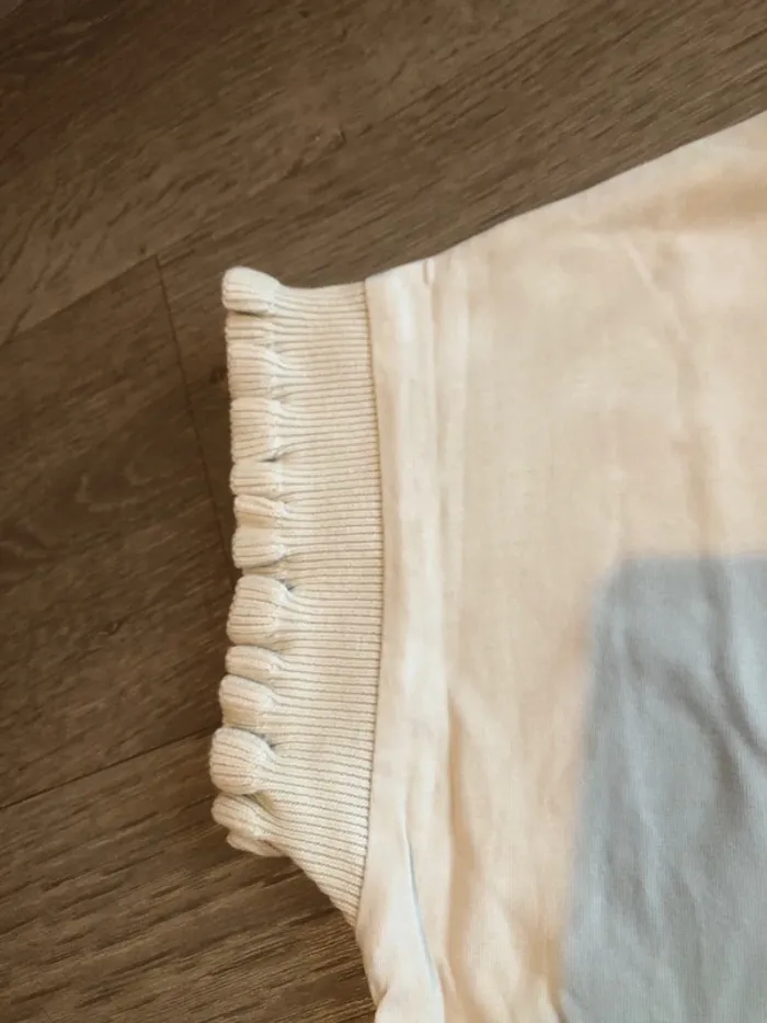 Zara tee-shirt gris clair taille 9/10 ans excellent état - photo numéro 2