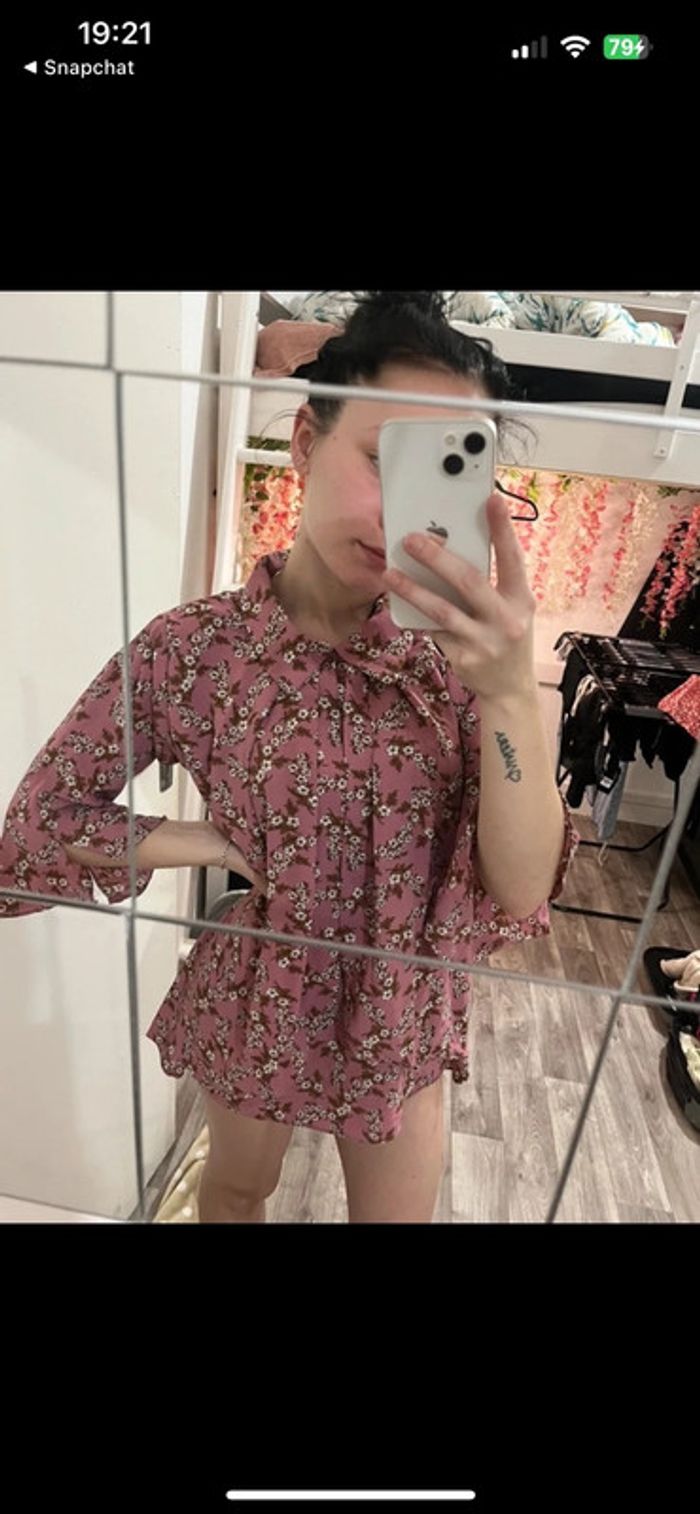 Très belle chemise à fleur - photo numéro 4