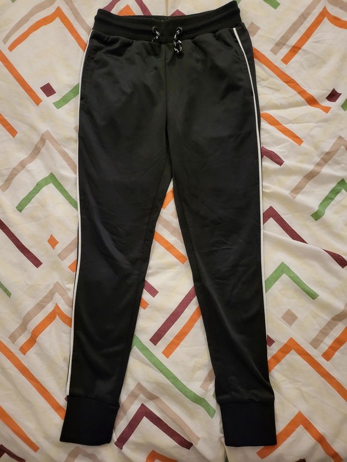 Lot 3 bas de jogging 10 ans - photo numéro 4