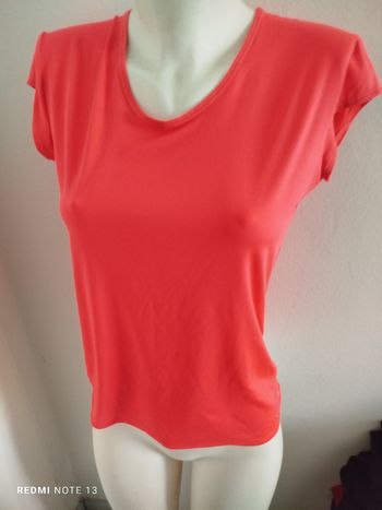 #kytie40femme. Tee-shirt manches courtes taille 40
