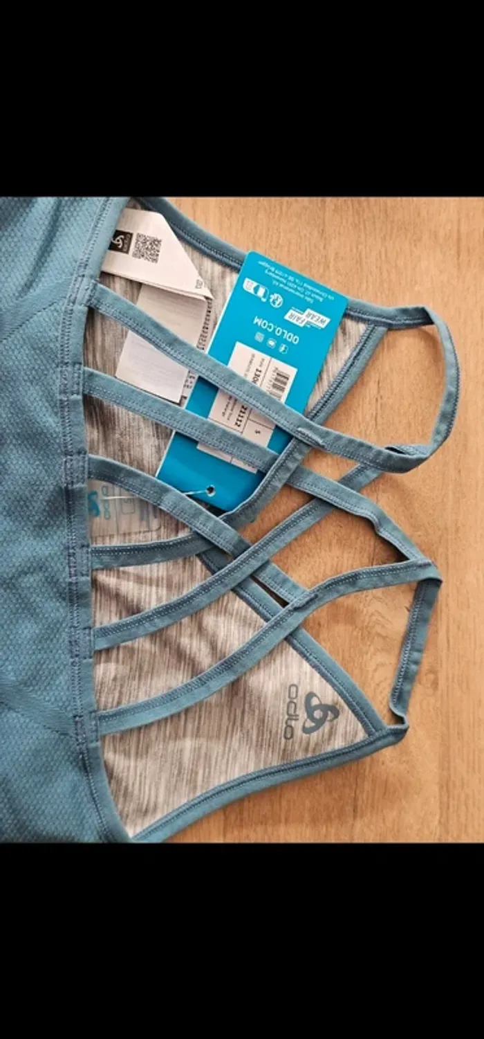 Brassière de sport femme taille S neuve réversible ODLO Seamless - photo numéro 4