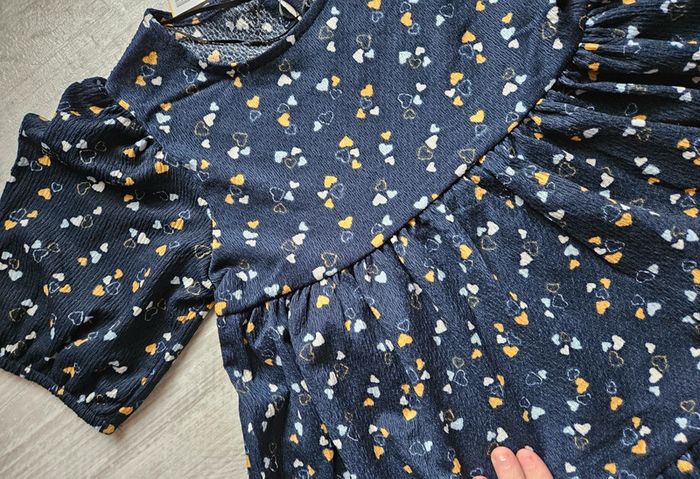 Robe coeur neuve 8 ans - photo numéro 3