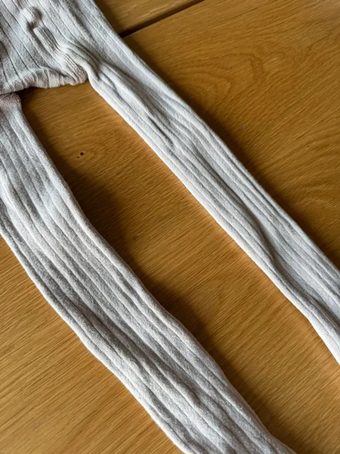 Lot de 3 paires de collants beige/jaune moutarde/rouge bordeaux côtelés - Taille 4 (pour du 4/5 Ans) - photo numéro 5