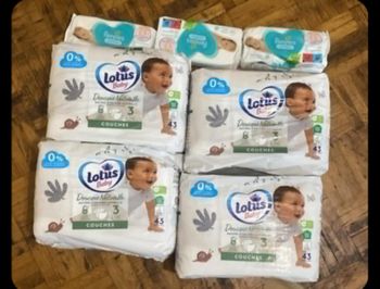 Lot couches et lingettes