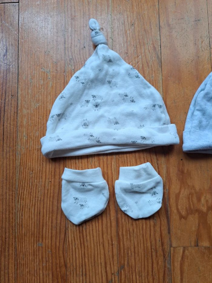Lot bonnets et gants 3-6 mois - photo numéro 2