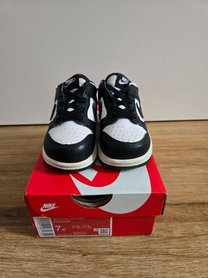 Basket nike dunk low noir/blanc