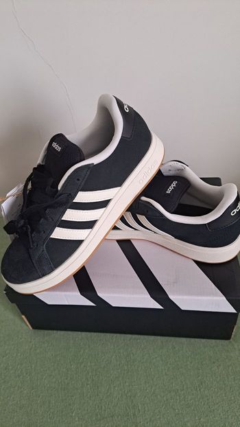 Baskets adidas