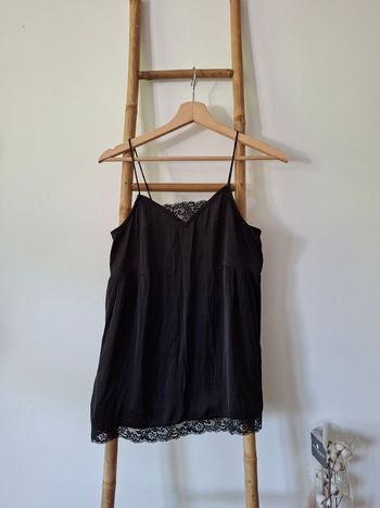 Top fines Bretelles satin/dentelle Monoprix 38