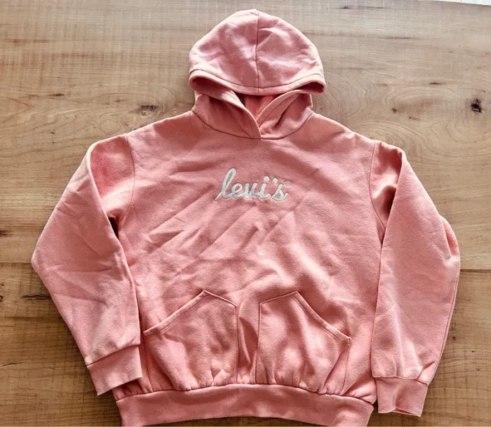 Sweat Lévis