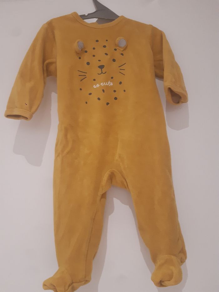 4 pyjamas 9 mois velours
