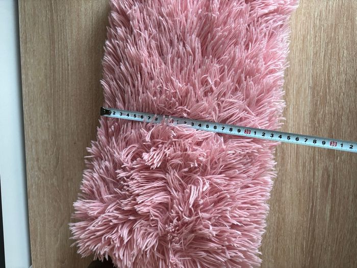 Coussin poil  long rectangulaire rose - photo numéro 3