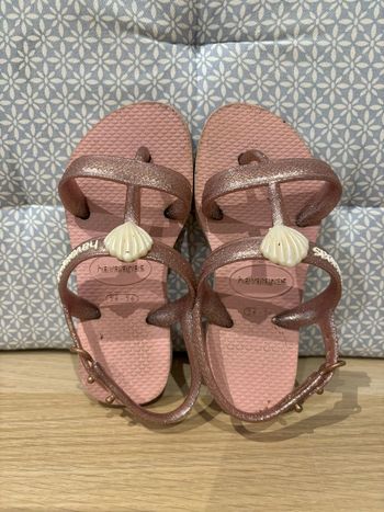 Paire de Sandales "Coquillages Roses" Pointure 27 / 28