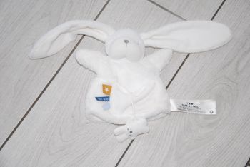 Doudou Lapin maman bébé poche marionnette TAO Tape à l'oeil blanc tout doux love