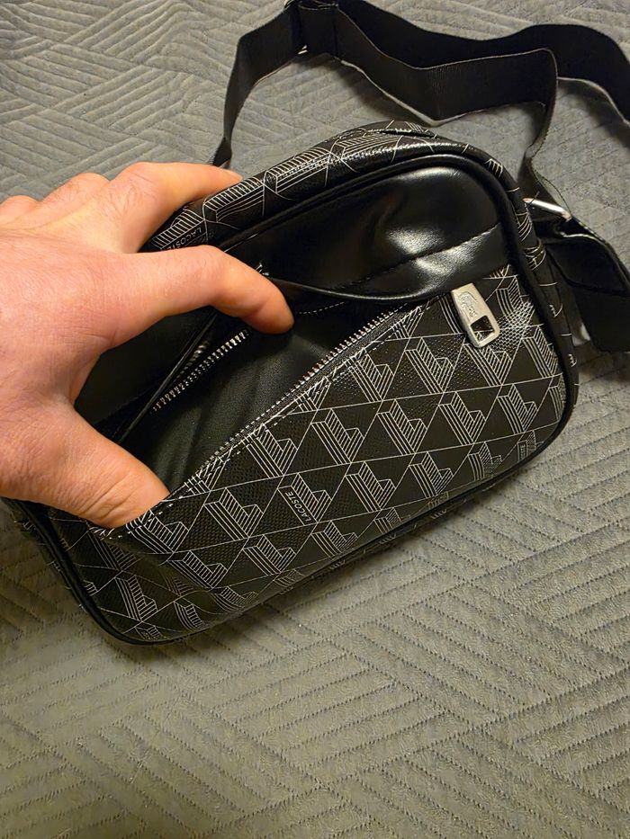 Sac à bandoulière Lacoste - photo numéro 5