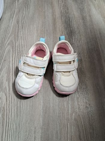 Baskets très légères