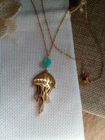 Collier méduse en acier et pierre d'amazonite naturelle