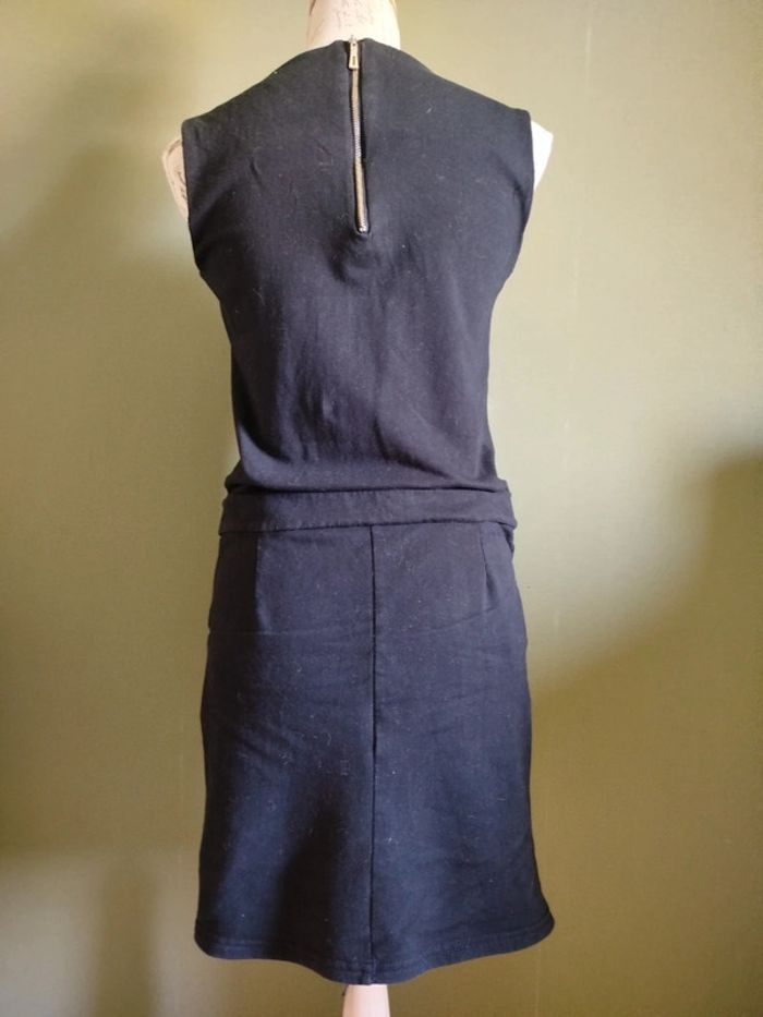 Robe noire - photo numéro 2