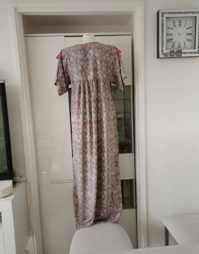 🩶🩷Jolie Robe Oriental Légère Et Fluide 🩶🩷 - photo numéro 5