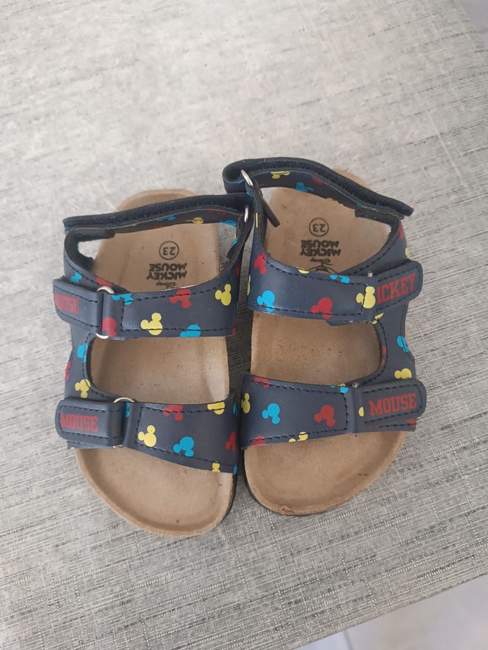 Sandales Mickey garçon taille 23
