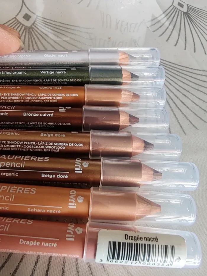 Lot 8 crayons a paupières bio - photo numéro 2