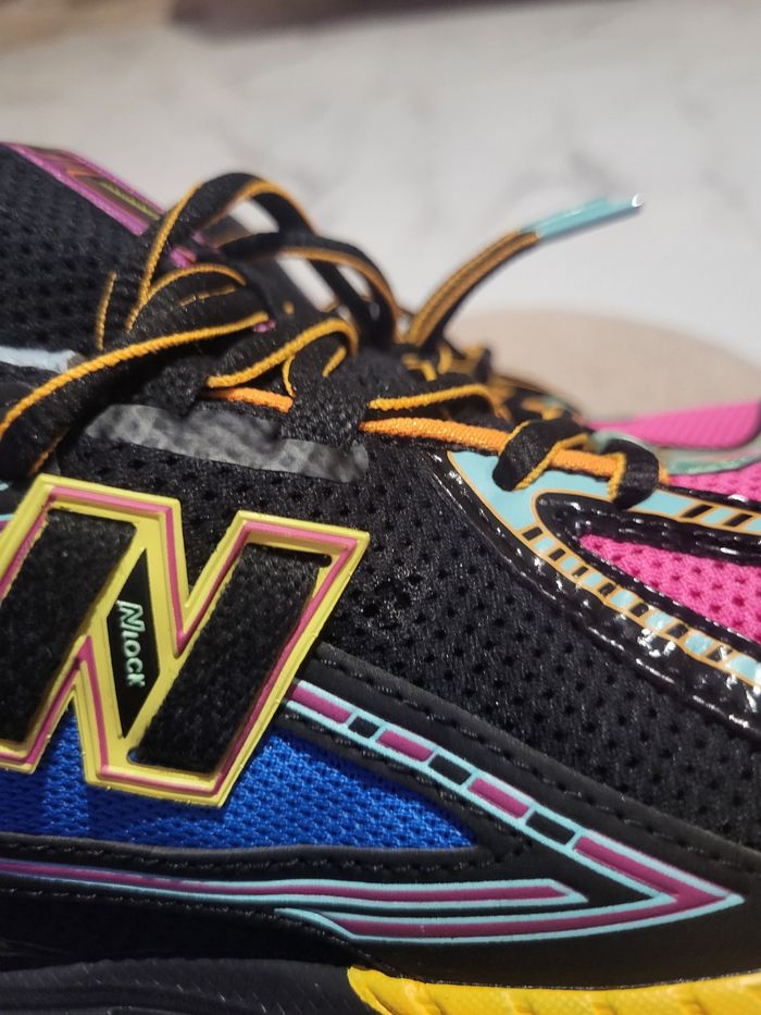 Basket running New balance neon night 1906r - photo numéro 8