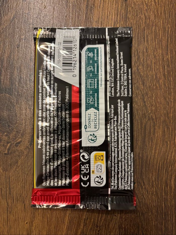 Booster Pokémon flammes fantasmagoriques reconditionné - photo numéro 2