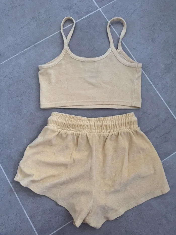 Ensemble velours short et top jaune Bershka - photo numéro 5