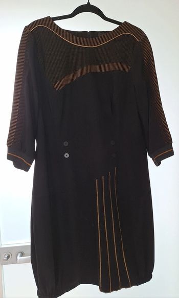 Robe noire et or manches 3/4 Christine Laure taille 42