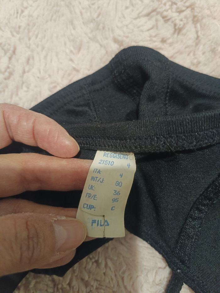 soutien-gorge noir de la marque FILA, taille 95C. - photo numéro 2