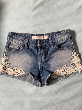 Short en jean avec dentelle