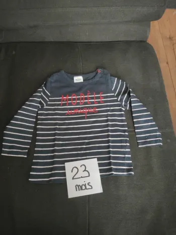 T-shirt manches longues garçon 23 mois tape à l'oeil