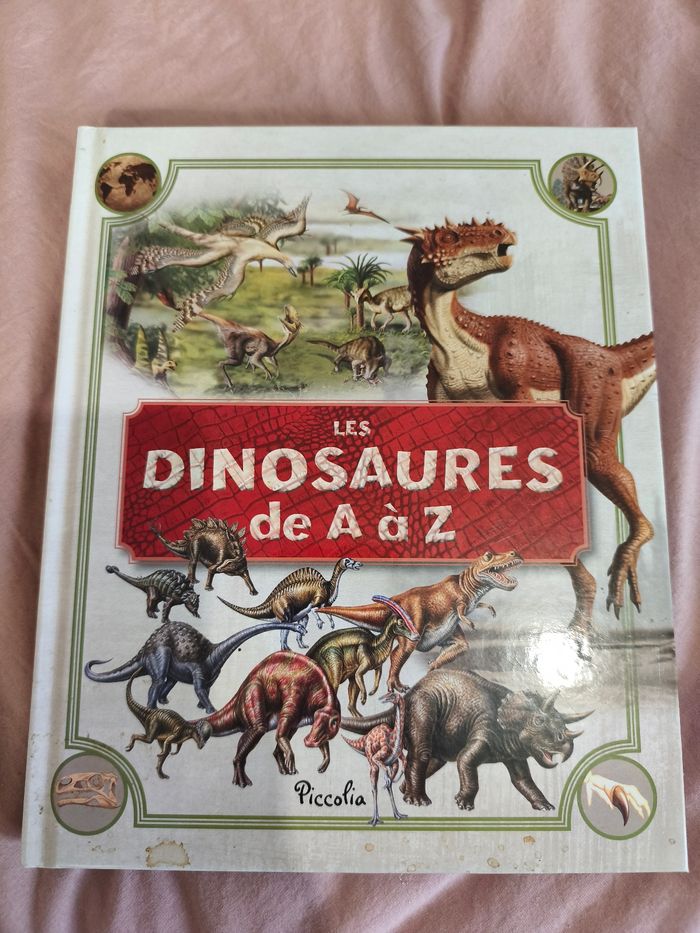 Livre sur les dinosaures