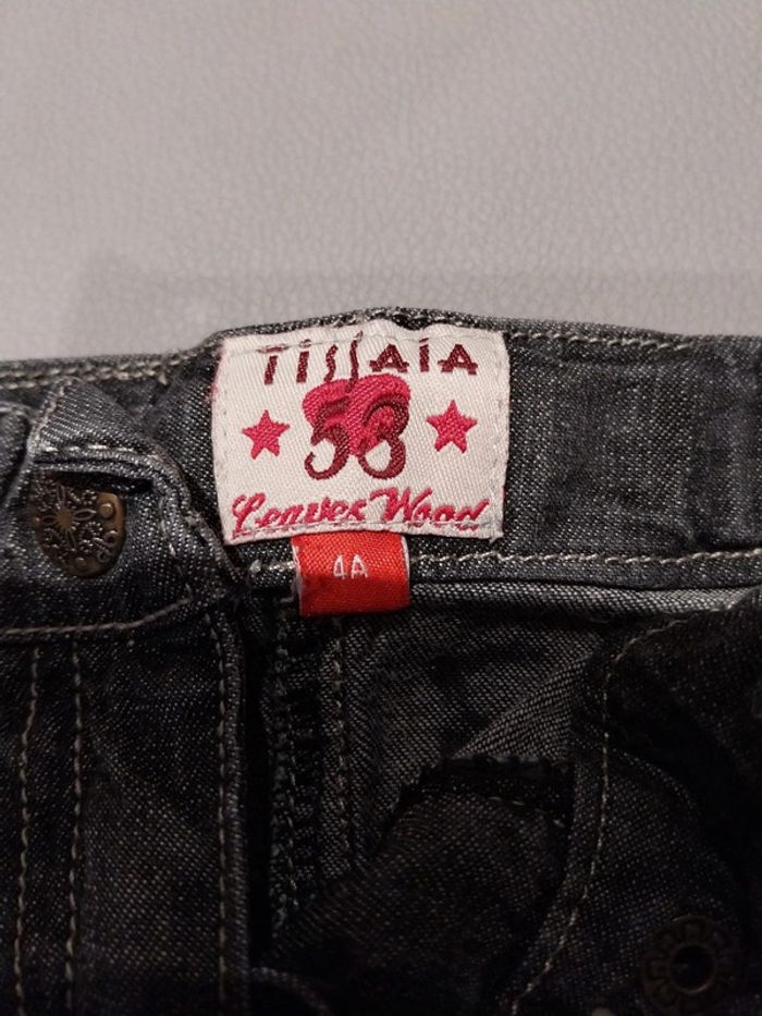 Jupe noire - photo numéro 3