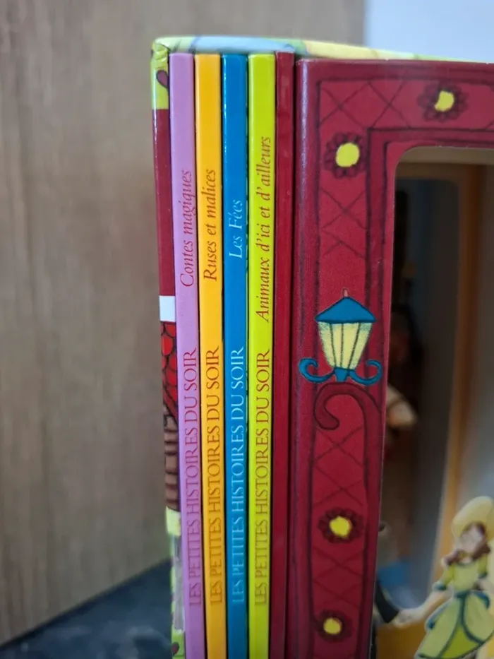 Ma petite bibliothèque à histoire - photo numéro 4