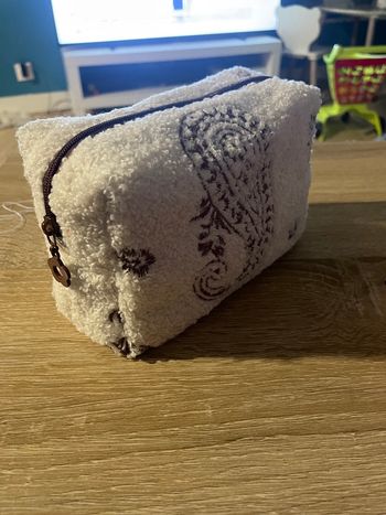 Trousse a maquillage