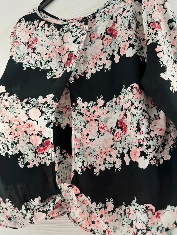 Blouse Bershka Taille L - photo numéro 2