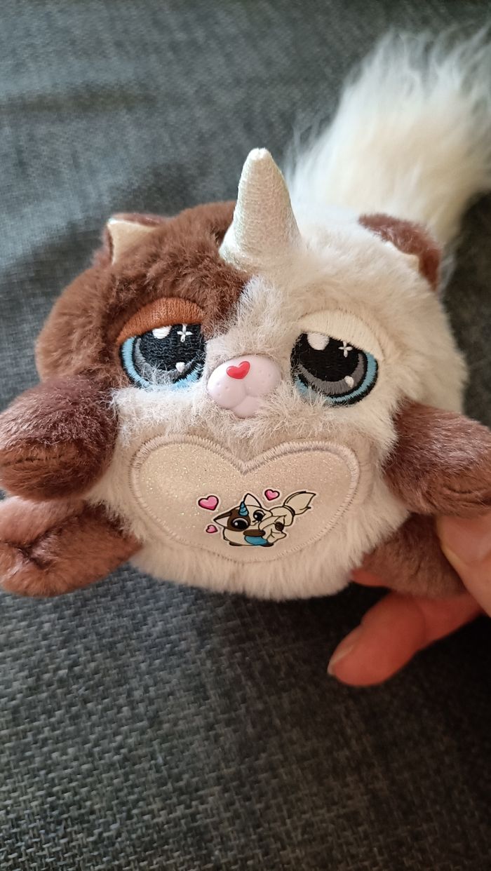 Peluche rainbocorns