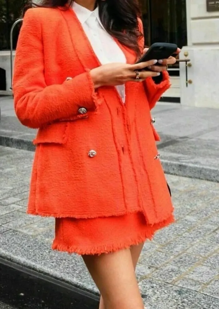 Ensemble tailleur Zara tweed veste blazer + jupe en taille S - photo numéro 3