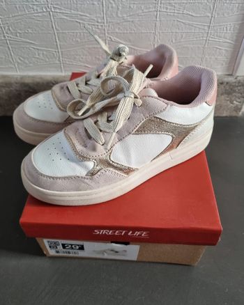 Baskets lacets et fermeture zip 29